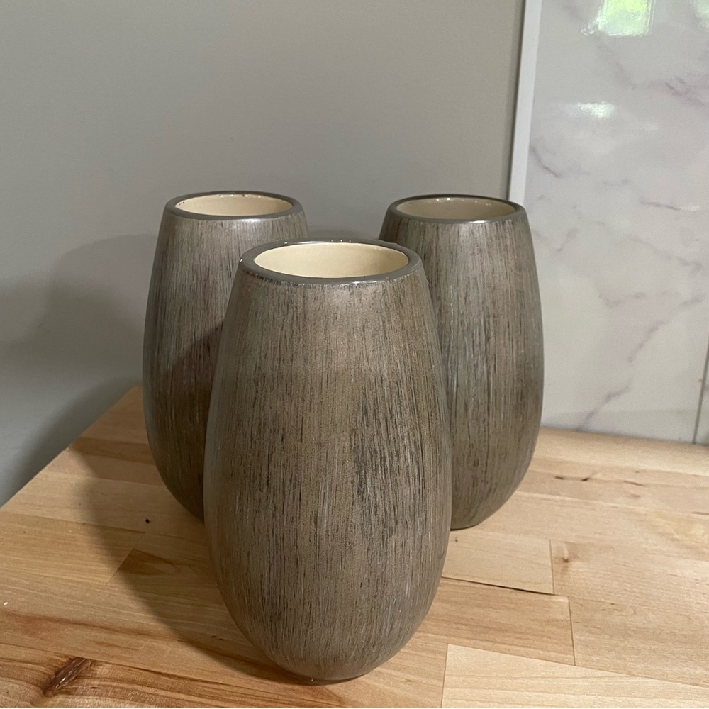 Set of vases
